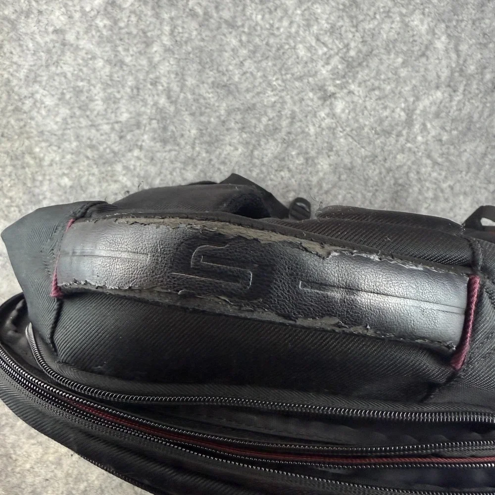 Solo  Executive Laptop Backpack, Black/Red‎